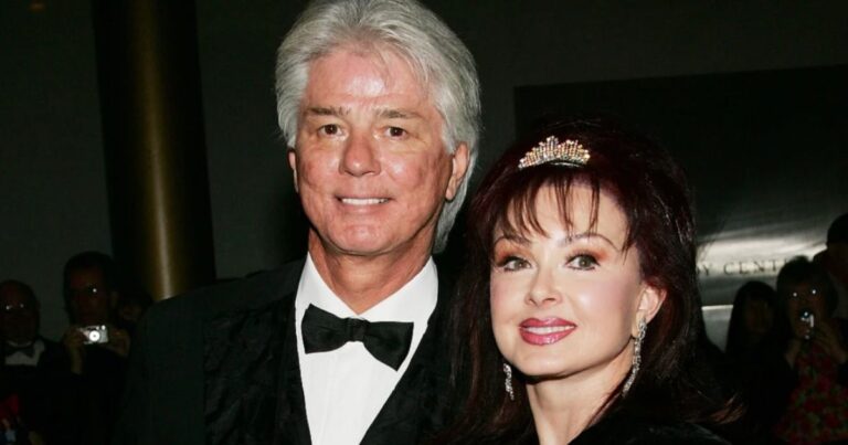 Naomi Judd's First Husband 2024